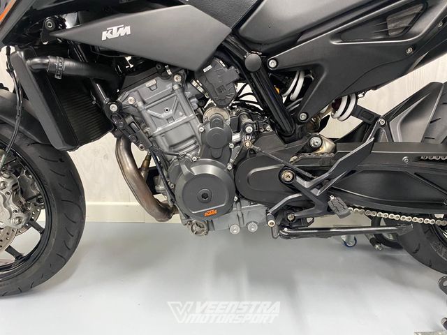 ktm - 890-duke-l