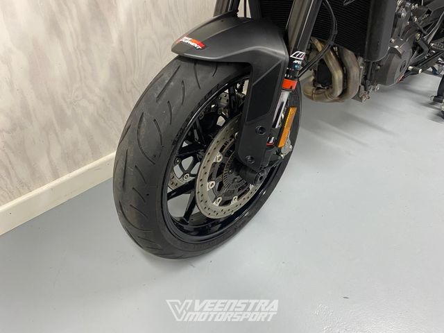 ktm - 890-duke-l