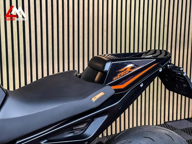 ktm - 890-duke-r