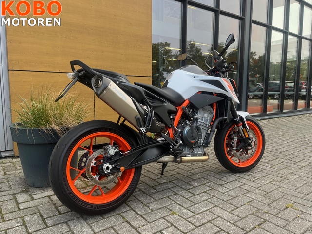 ktm - 890-duke-r