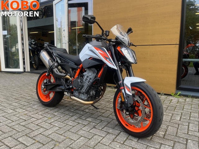 ktm - 890-duke-r