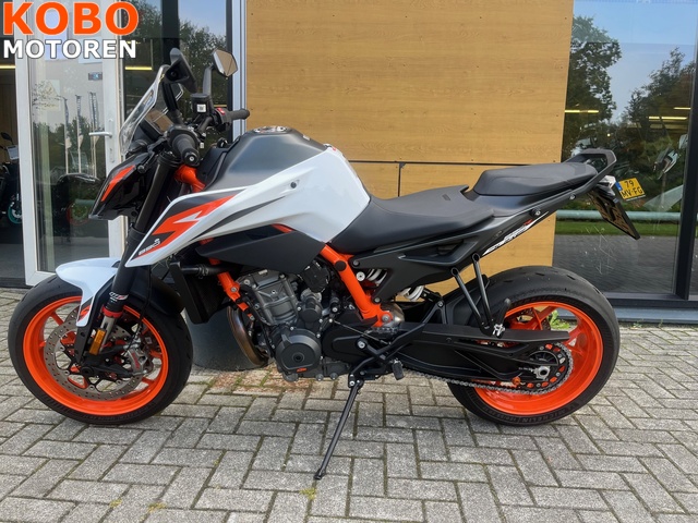 ktm - 890-duke-r