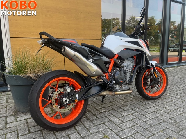 ktm - 890-duke-r