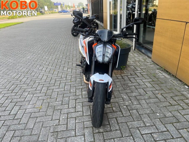 ktm - 890-duke-r