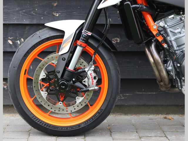 ktm - 890-duke-r