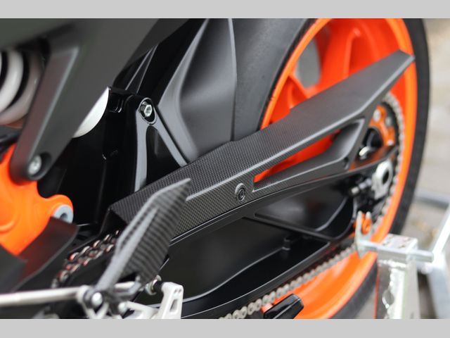 ktm - 890-duke-r