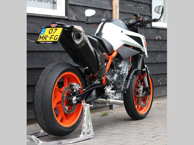 ktm - 890-duke-r