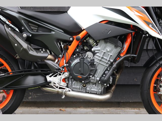 ktm - 890-duke-r