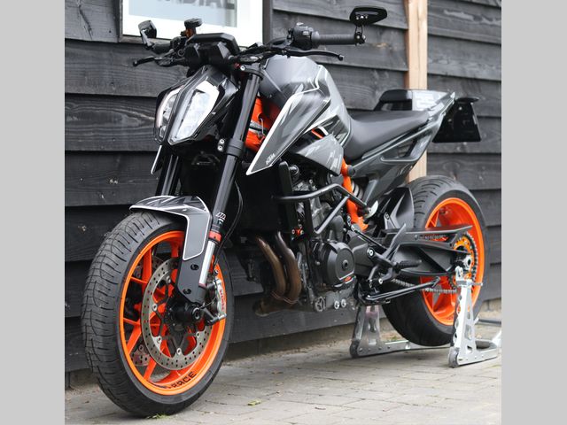 ktm - 890-duke-r