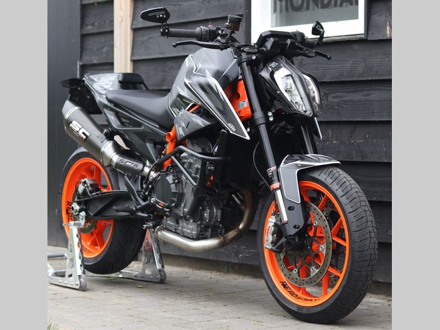 ktm - 890-duke-r