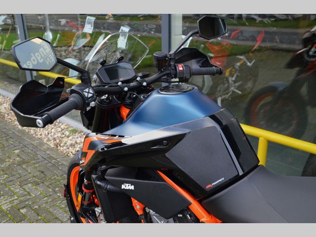 ktm - 890-duke-r