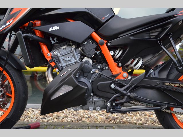 ktm - 890-duke-r