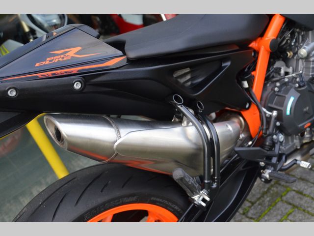 ktm - 890-duke-r