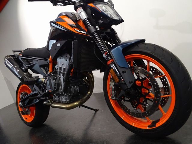 ktm - 890-duke-r