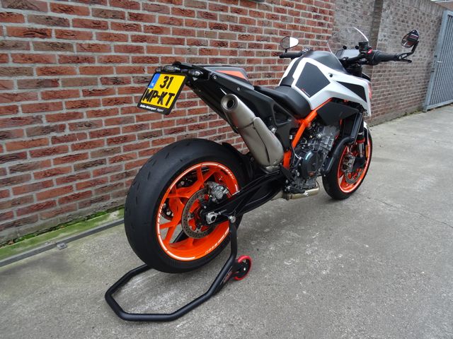 ktm - 890-duke-r