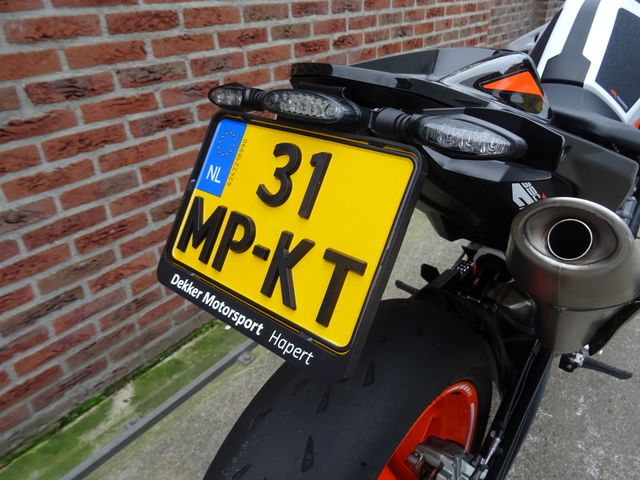 ktm - 890-duke-r