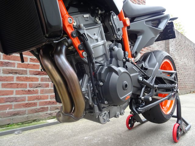 ktm - 890-duke-r