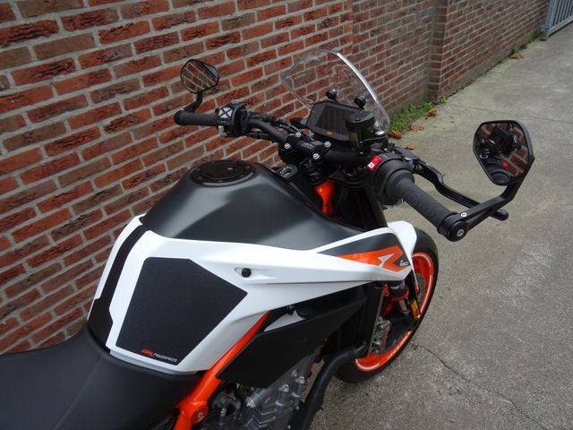 ktm - 890-duke-r