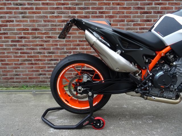 ktm - 890-duke-r