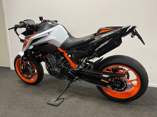 ktm - 890-duke-r