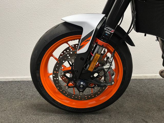 ktm - 890-duke-r