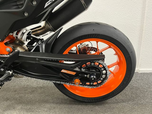 ktm - 890-duke-r