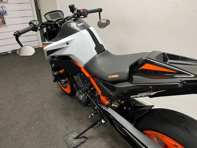 ktm - 890-duke-r