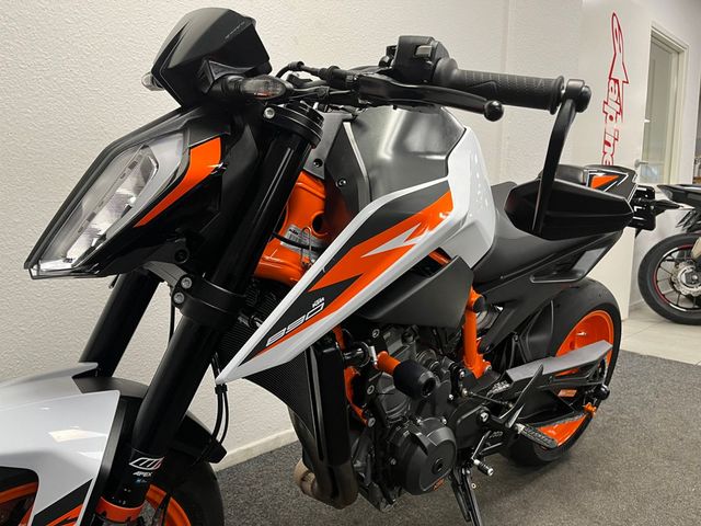 ktm - 890-duke-r