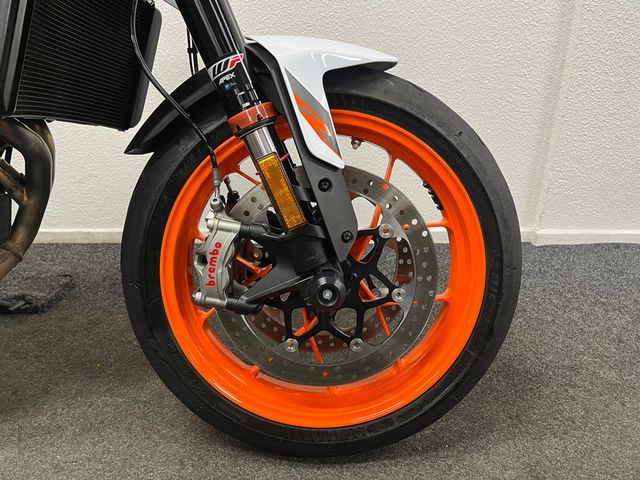 ktm - 890-duke-r