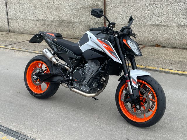 ktm - 890-duke-r