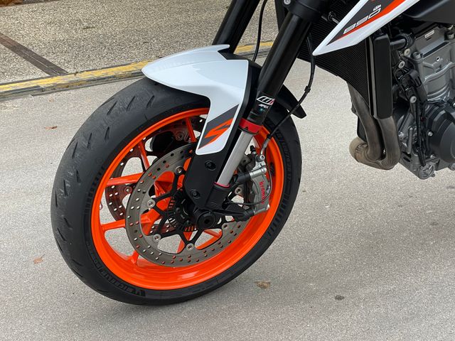 ktm - 890-duke-r