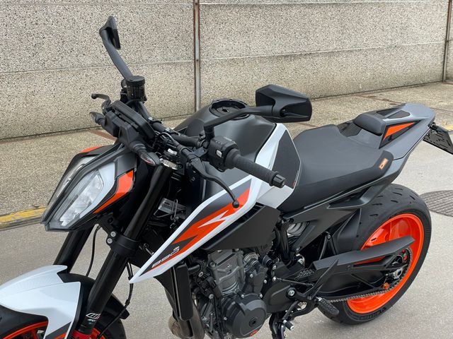 ktm - 890-duke-r