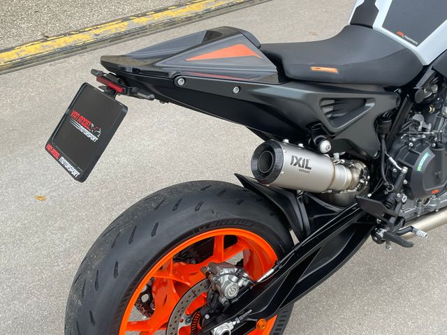 ktm - 890-duke-r