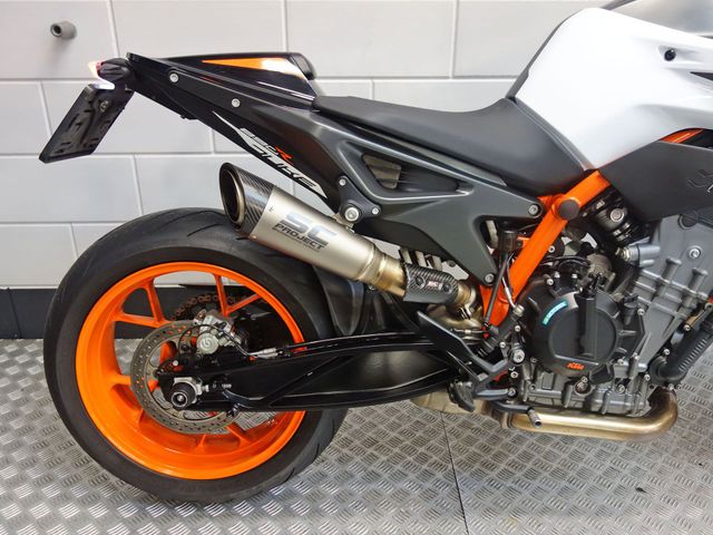 ktm - 890-duke-r