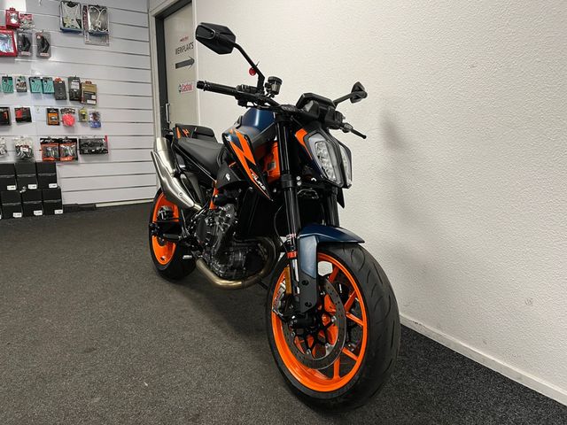 ktm - 890-duke-r