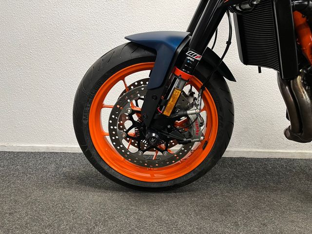 ktm - 890-duke-r
