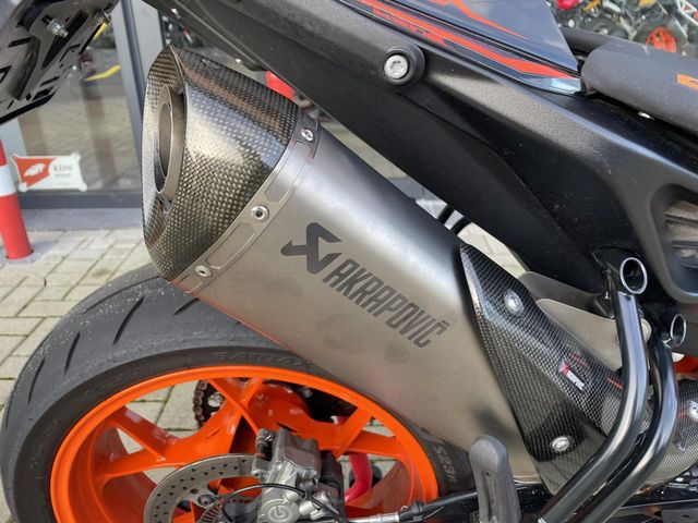 ktm - 890-duke-r