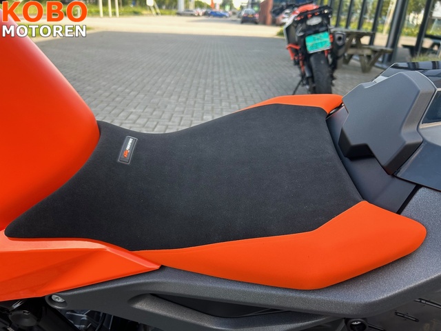 ktm - 990-duke