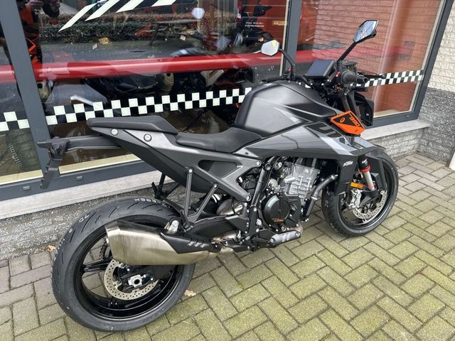 ktm - 990-duke