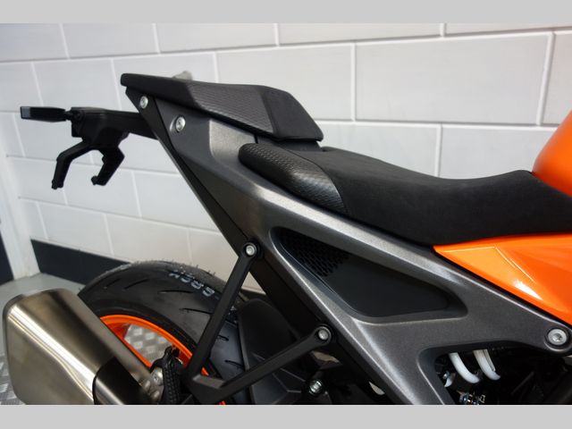 ktm - 990-duke