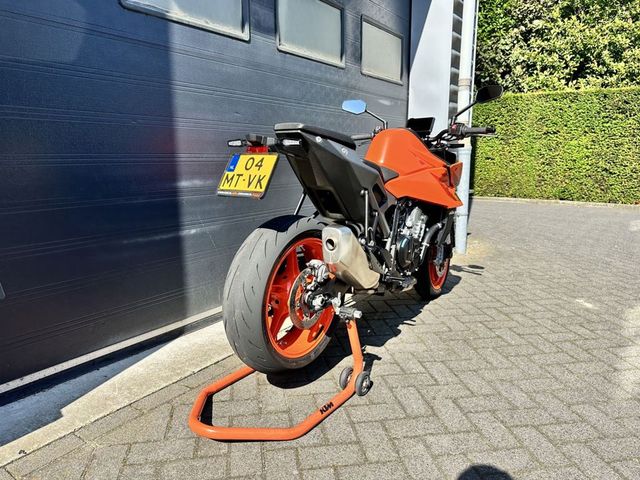 ktm - 990-duke