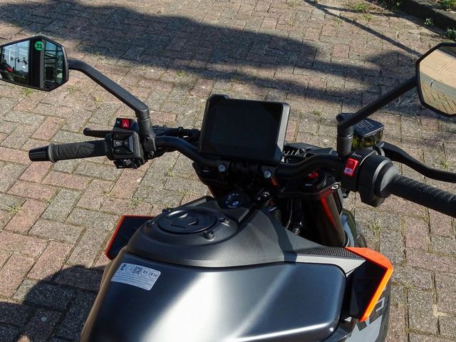 ktm - 990-duke