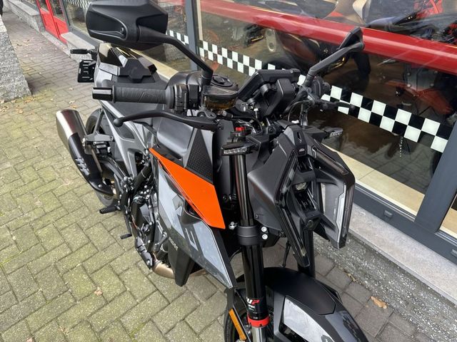 ktm - 990-duke