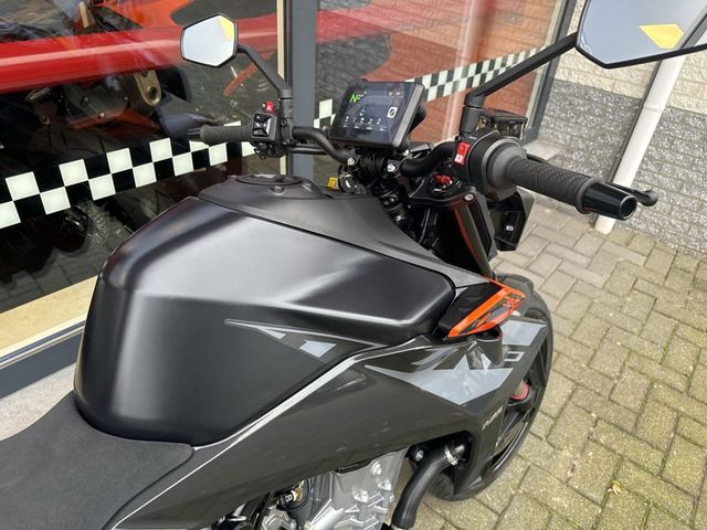 ktm - 990-duke