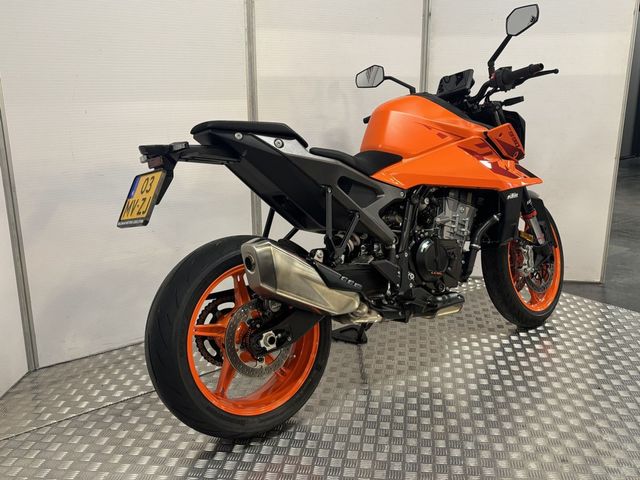 ktm - 990-duke