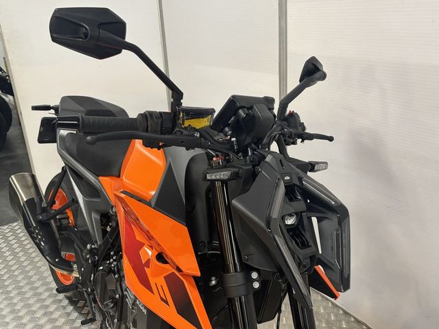 ktm - 990-duke