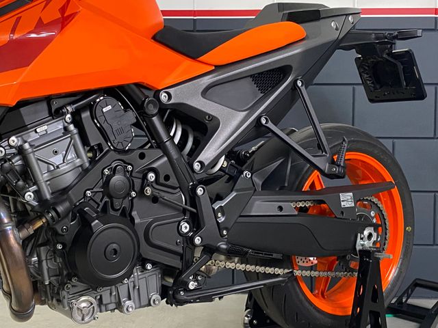 ktm - 990-duke