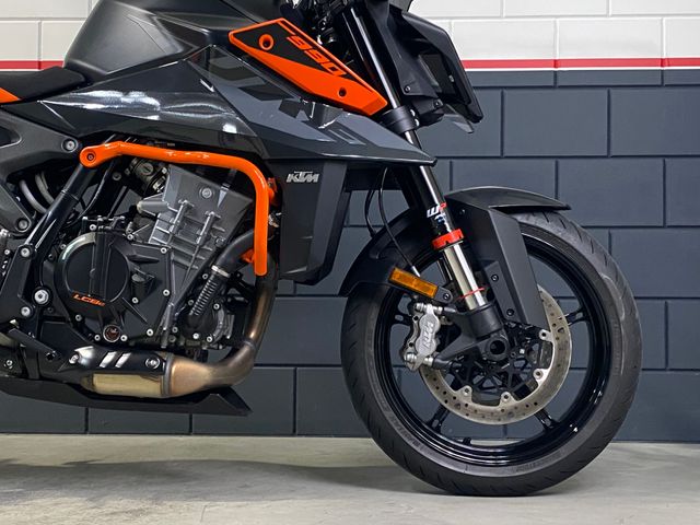 ktm - 990-duke