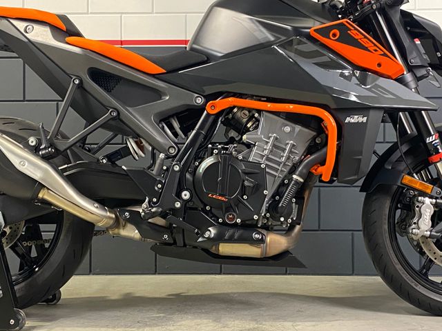 ktm - 990-duke
