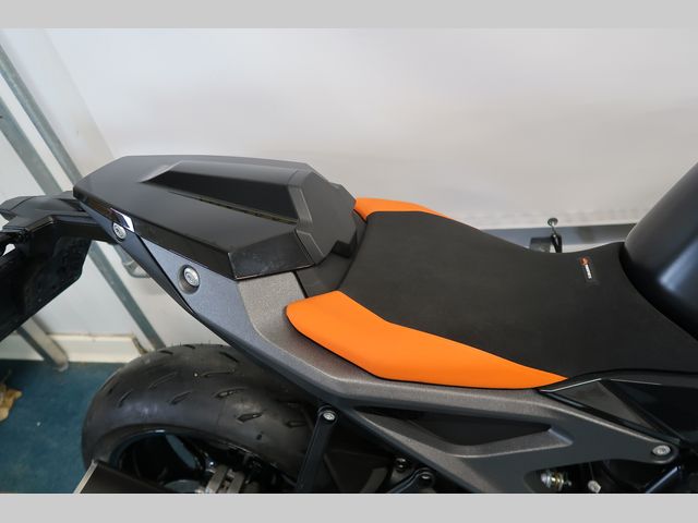 ktm - 990-duke